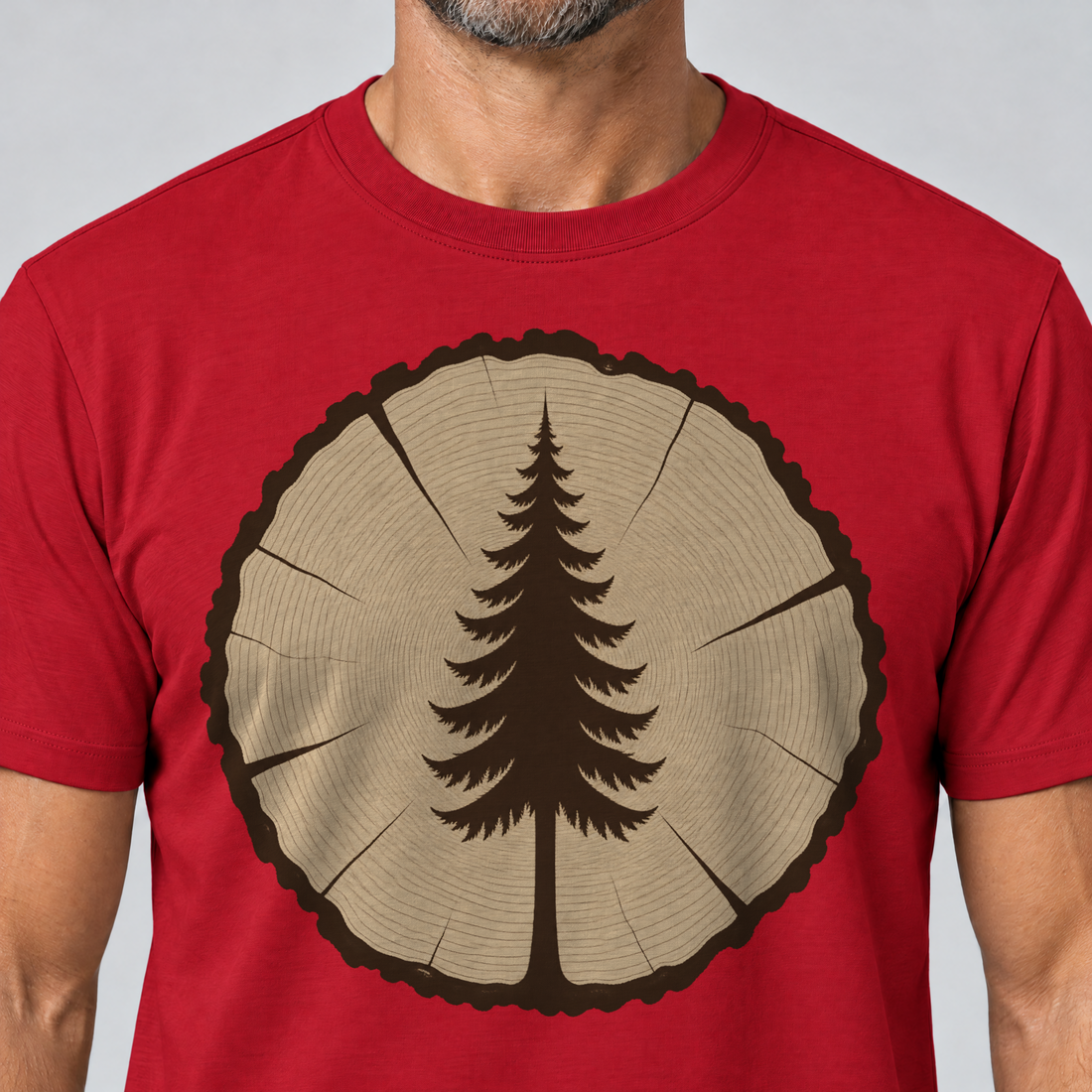 Nahaufnahme des Drucks: Fichte in der Baumscheibe – T-Shirt Unisex in Rot, von einem Mann getragen