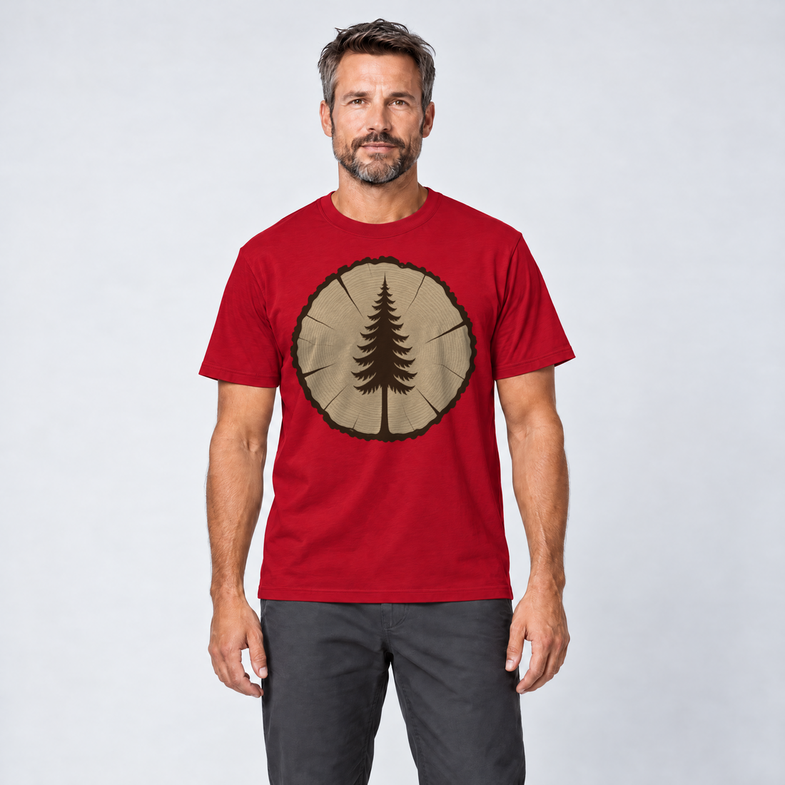 Mann trägt Fichte in der Baumscheibe – T-Shirt Unisex in Rot, Ansicht von vorn