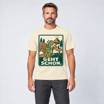 Mann trägt Geht schon – T-Shirt Unisex in Natur, Ansicht von vorn