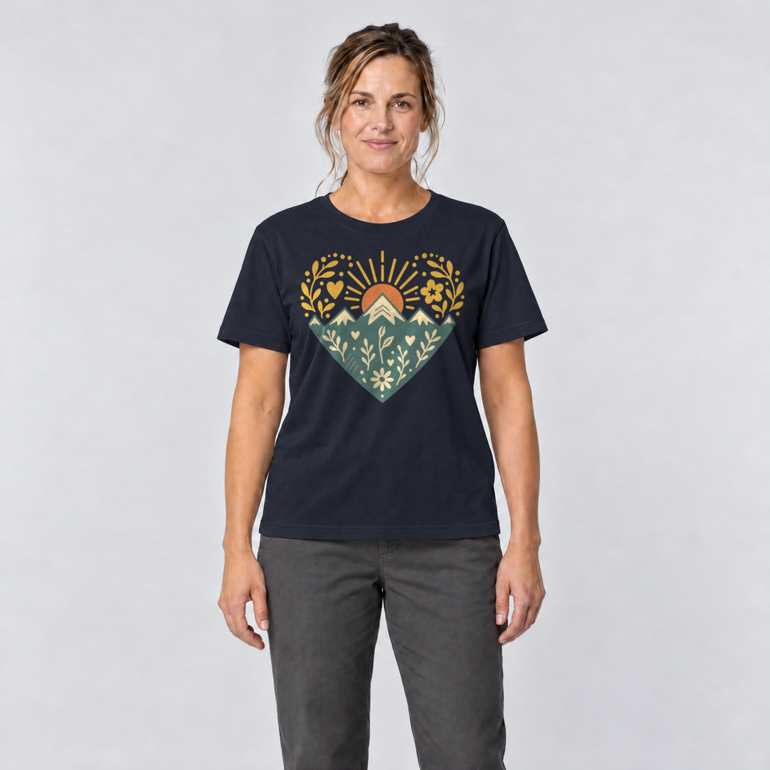 Frau trägt Bergherz – T-Shirt Unisex in Navy, Ansicht von vorn