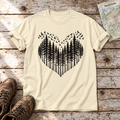 Bergwald-Herz mit Alpendohlen – T-Shirt Unisex