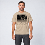 Mann trägt Murmeltiertour – T-Shirt Unisex in Sand, Ansicht von vorn