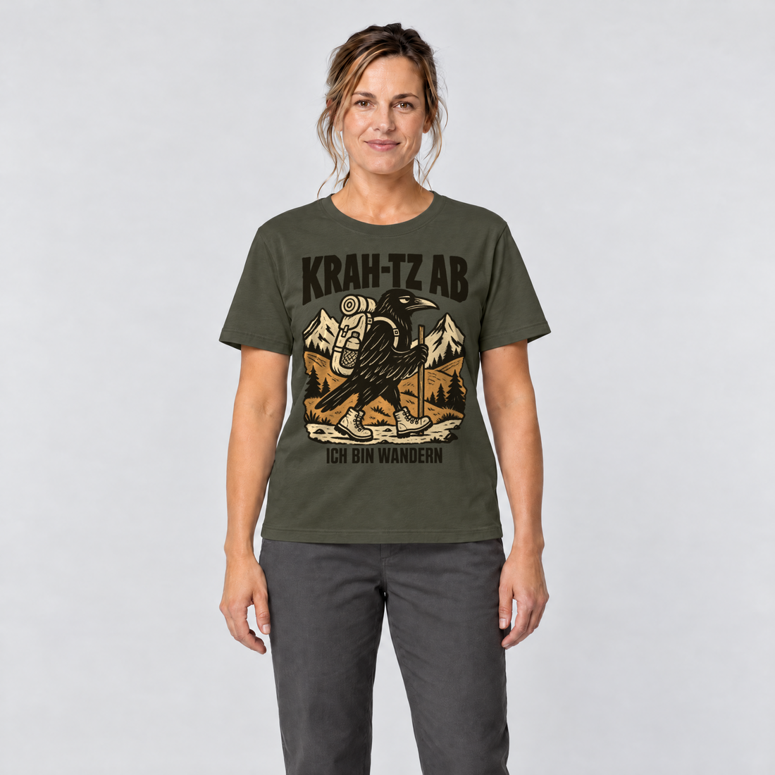 Frau trägt Krah-tz ab – T-Shirt Unisex in Oliv, Ansicht von vorn