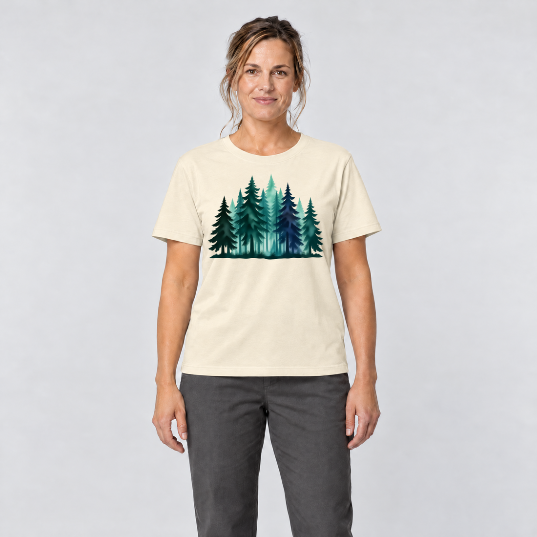 Frau trägt Nebelwald – T-Shirt Unisex in Natur, Ansicht von vorn