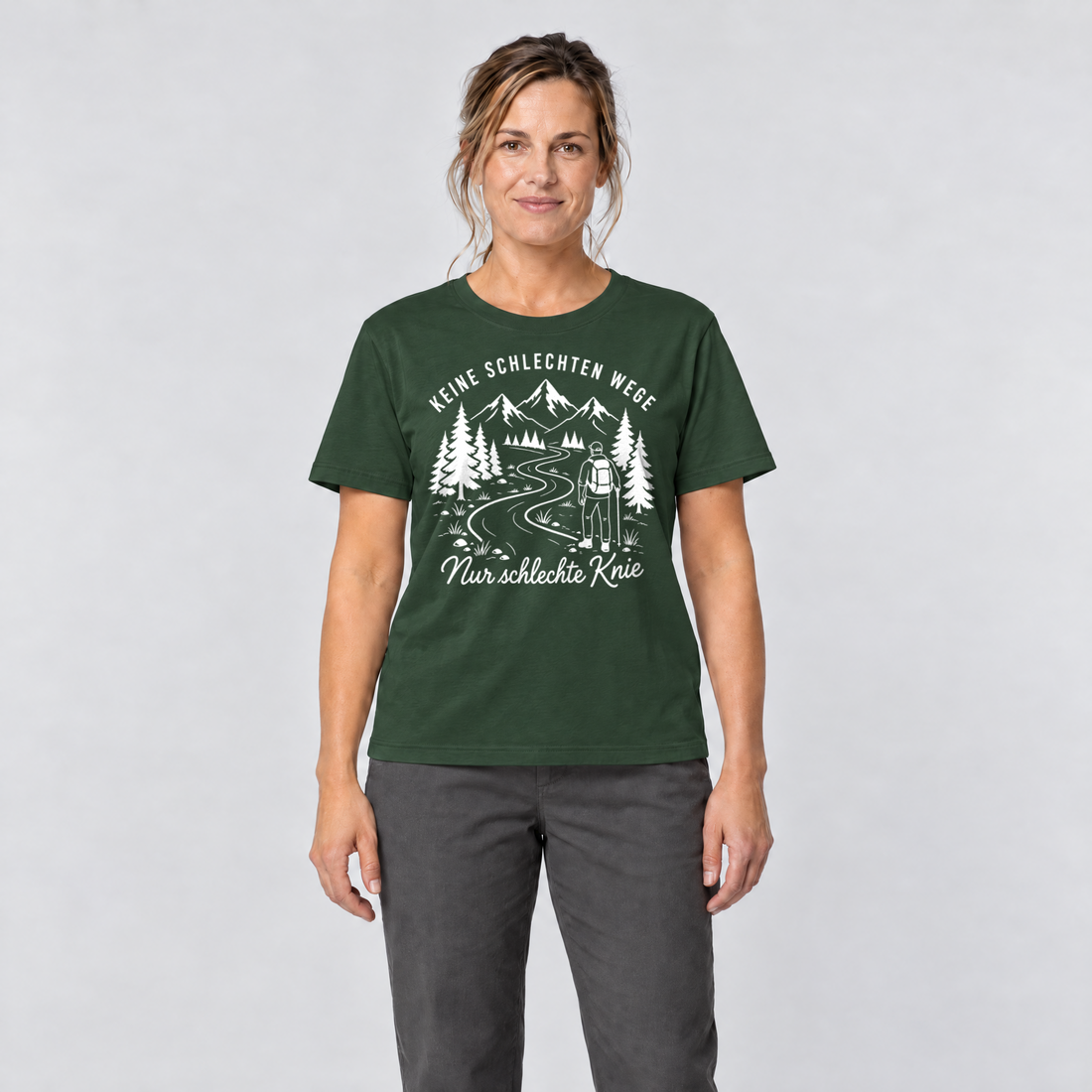 Frau trägt Nur schlechte Knie – T-Shirt Unisex in Flaschengrün, Ansicht von vorn