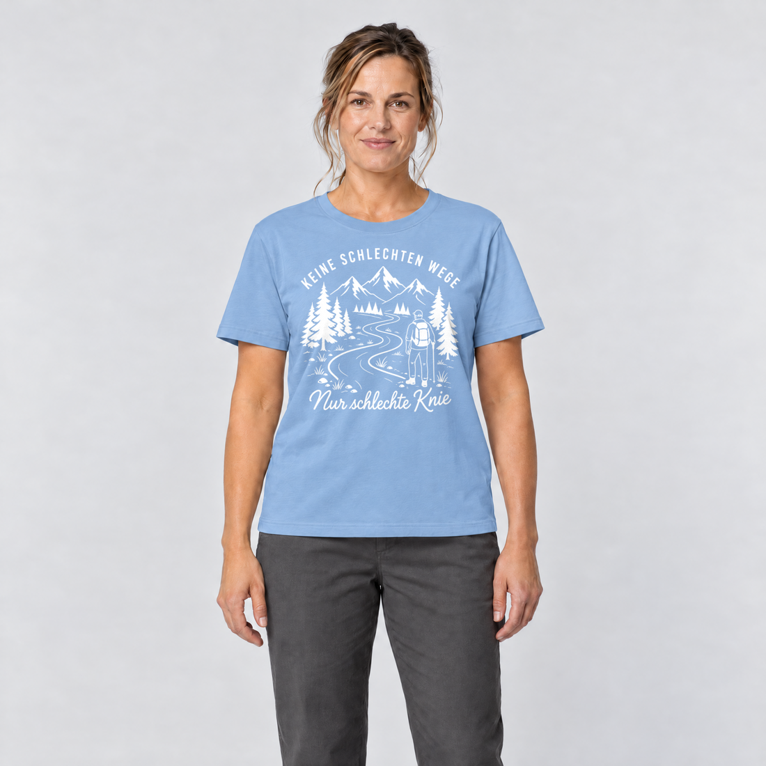 Frau trägt Nur schlechte Knie – T-Shirt Unisex in Himmelblau, Ansicht von vorn