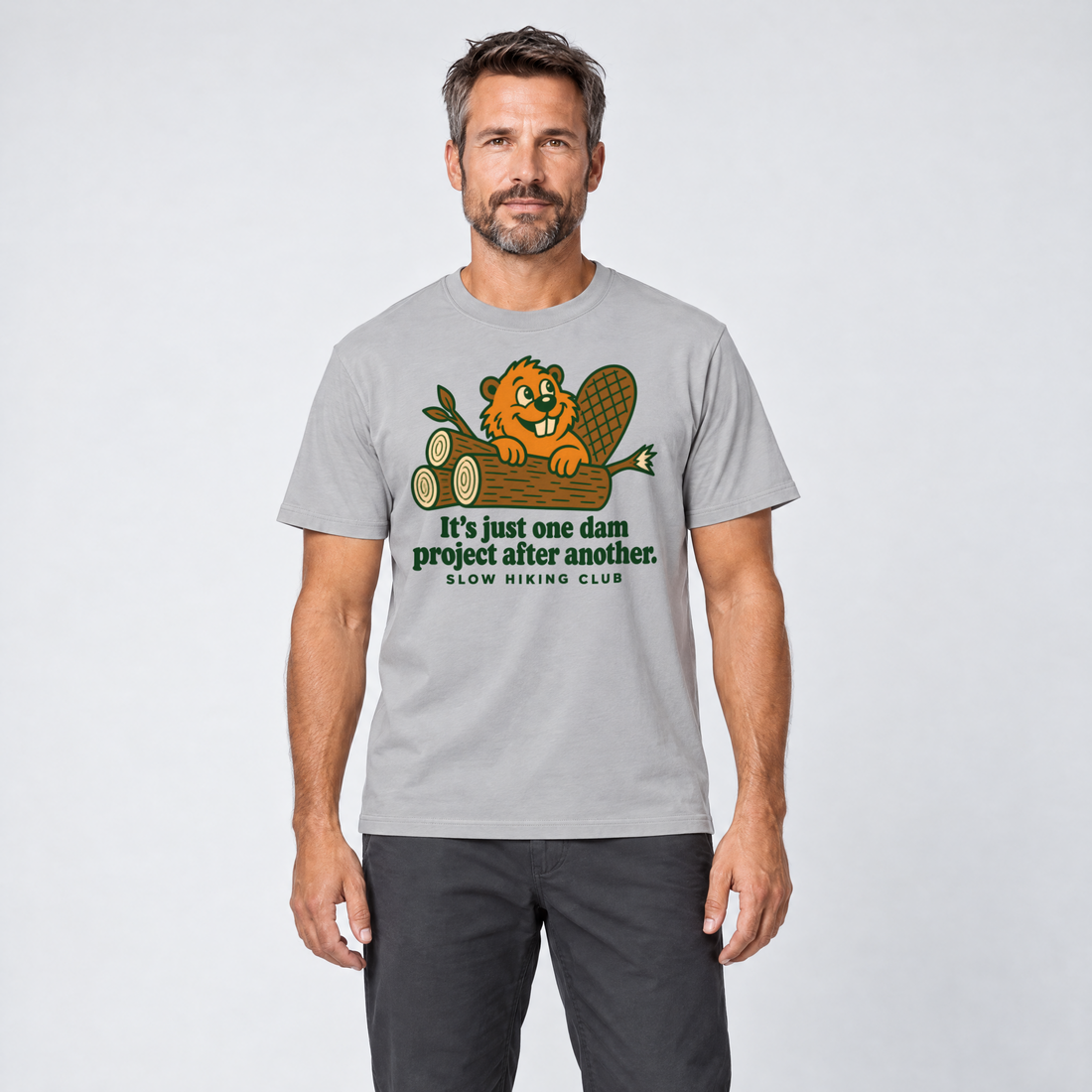 Mann trägt One dam project after another – T-Shirt Unisex in Hellgrau, Ansicht von vorn