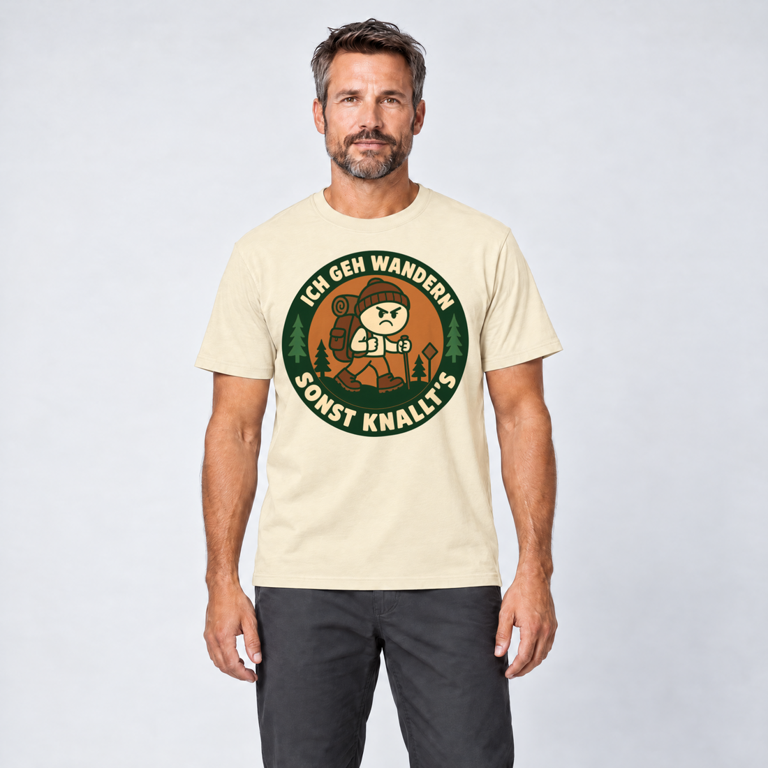 Mann trägt Sonst knallt’s – T-Shirt Unisex in Natur, Ansicht von vorn