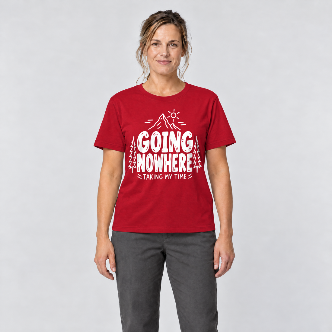 Frau trägt Going Nowhere – T-Shirt Unisex in Rot, Ansicht von vorn