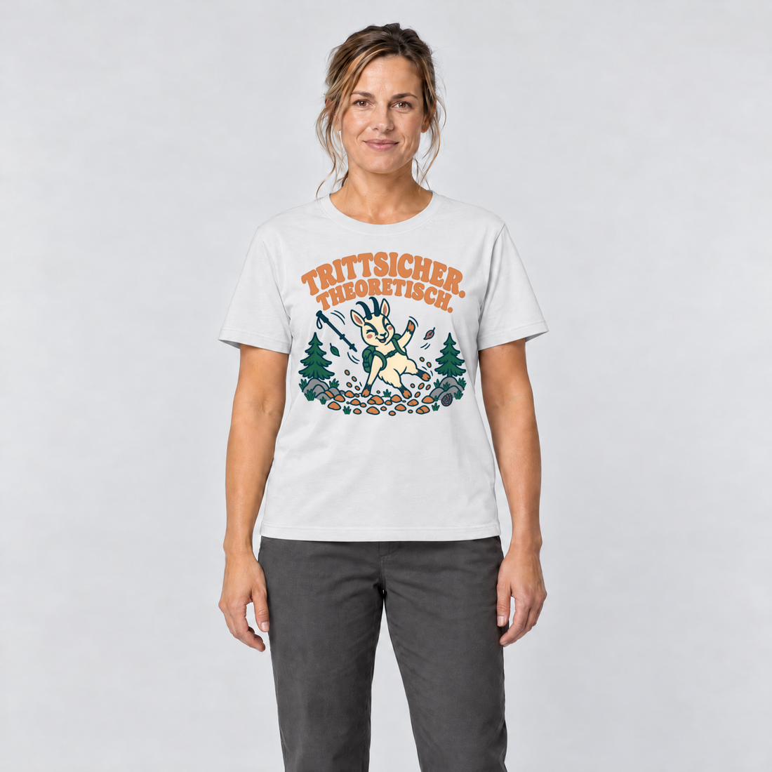 Frau trägt Trittsicher. Theoretisch. – T-Shirt Unisex in Weiß, Ansicht von vorn