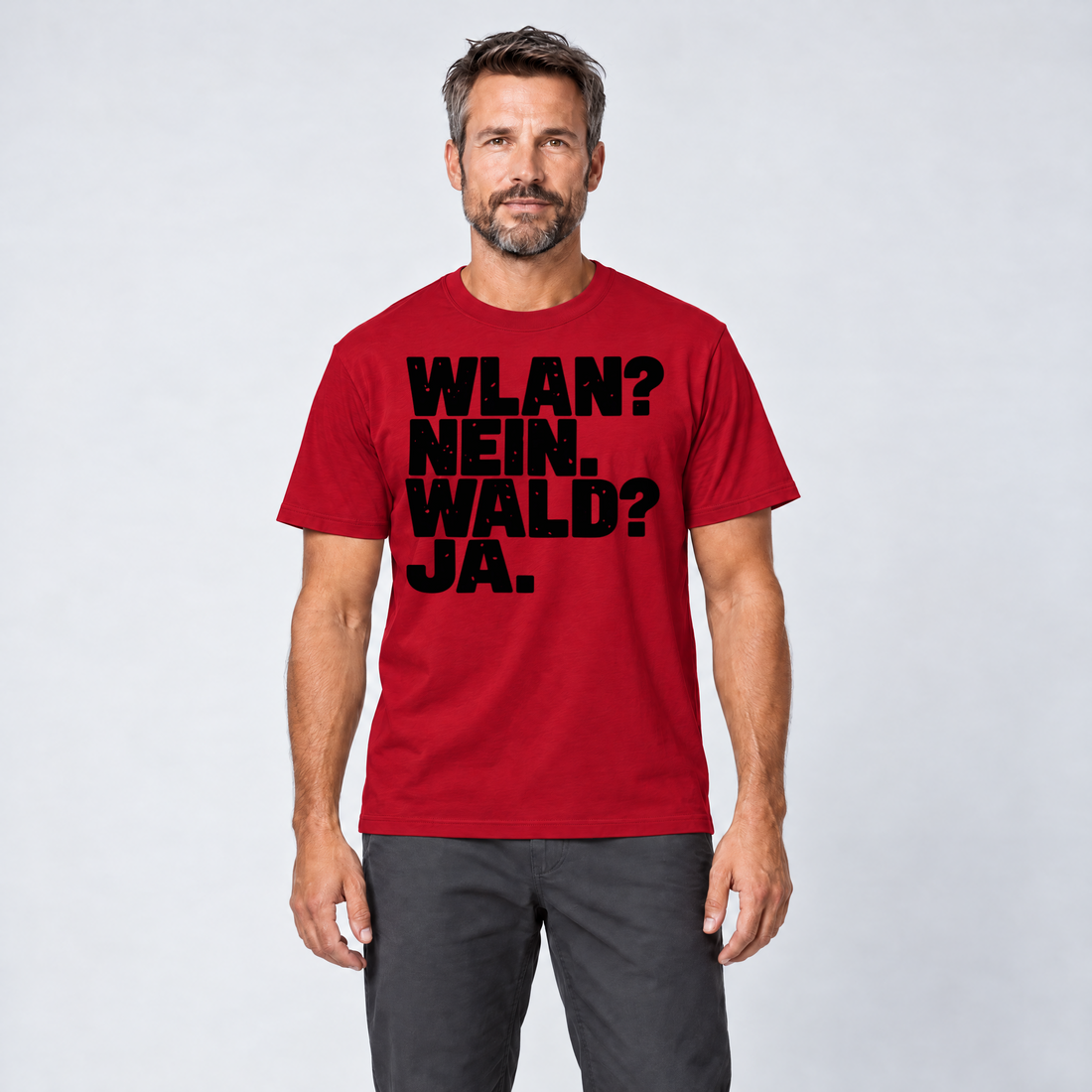 Mann trägt WLAN? Nein. Wald? Ja. – T-Shirt Unisex in Rot, Ansicht von vorn